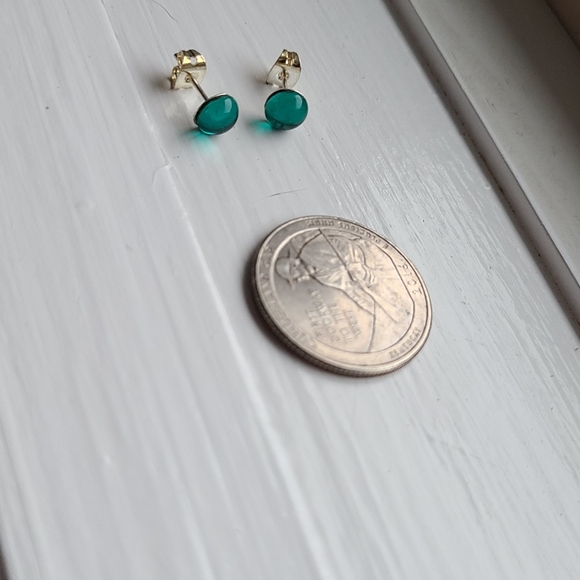 Handmade Green Earring - Picture 5 of 5